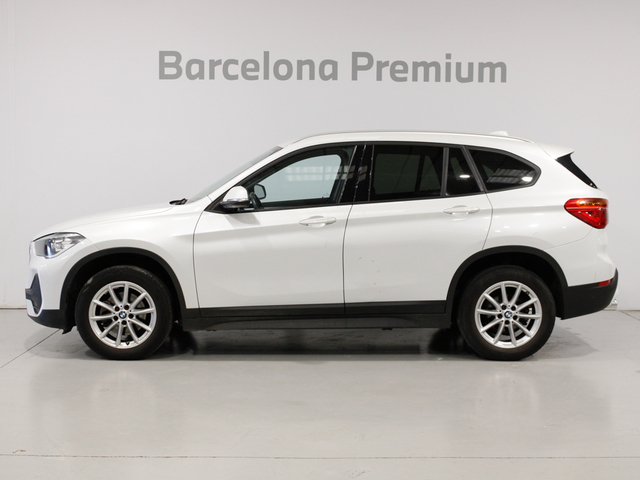 BMW X1 sDrive18d color Blanco. Año 2022. 110KW(150CV). Diésel. En concesionario Barcelona Premium -- GRAN VIA de Barcelona
