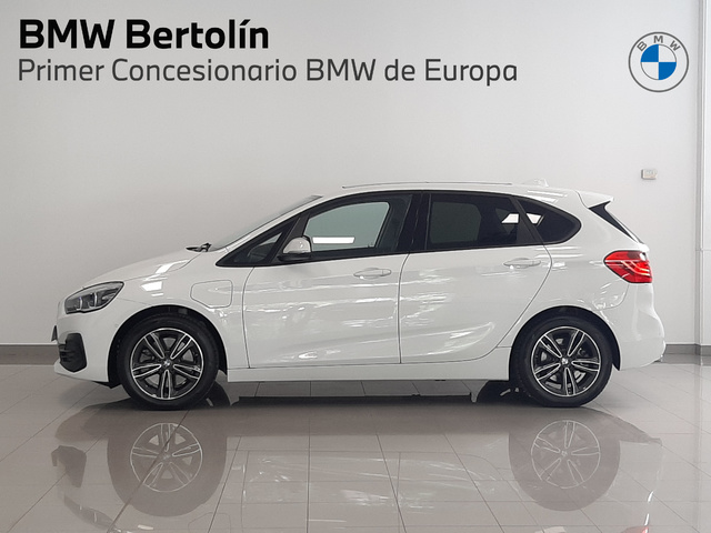 BMW Serie 2 225xe iPerformance Active Tourer color Blanco. Año 2019. 165KW(224CV). Híbrido Electro/Gasolina. En concesionario Automoviles Bertolin, S.L. de Valencia