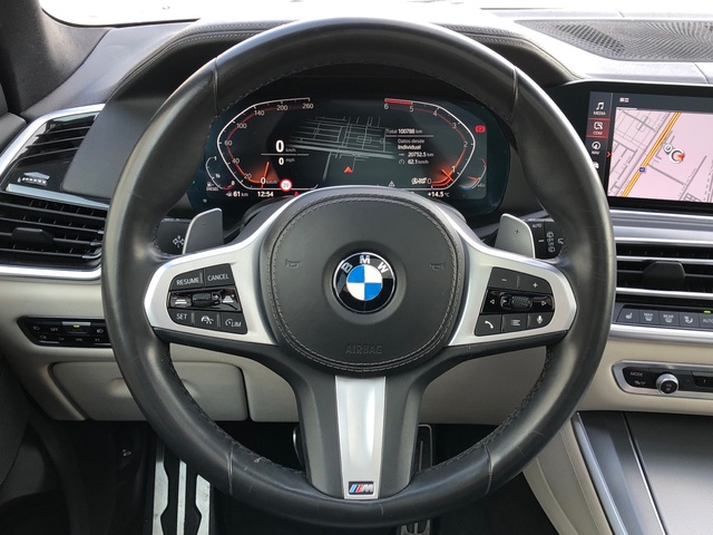 BMW X5 xDrive30d color Negro. Año 2020. 195KW(265CV). Diésel. En concesionario Vehinter Getafe de Madrid