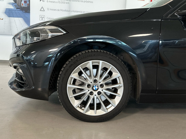 BMW Serie 1 118i color Negro. Año 2019. 103KW(140CV). Gasolina. En concesionario Triocar Gijón (Bmw y Mini) de Asturias