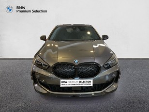 Fotos de BMW Serie 1 118i color Gris. Año 2021. 103KW(140CV). Gasolina. En concesionario Marmotor de Las Palmas