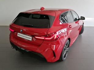 Fotos de BMW Serie 1 118i color Rojo. Año 2023. 103KW(140CV). Gasolina. En concesionario Adler Motor S.L. TOLEDO de Toledo