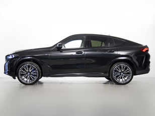 Fotos de BMW X6 xDrive40d color Negro. Año 2024. 259KW(352CV). Diésel. En concesionario Fuenteolid de Valladolid