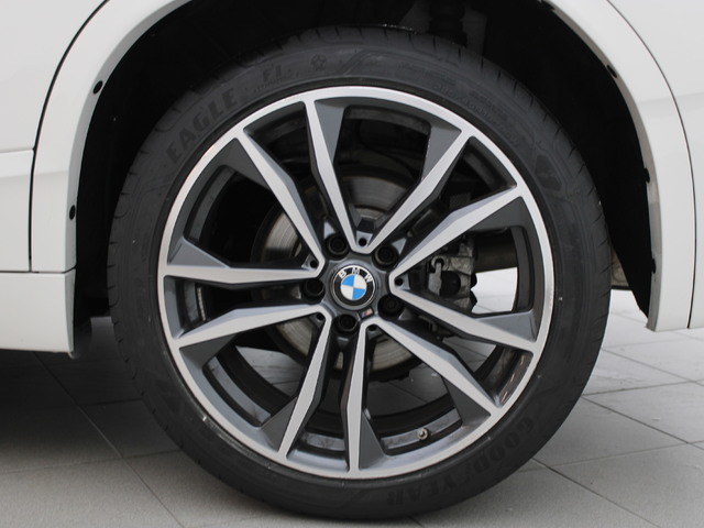 BMW X2 sDrive18d color Blanco. Año 2023. 110KW(150CV). Diésel. En concesionario Augusta Aragon S.A. de Zaragoza