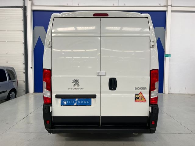 Peugeot Boxer Furgon BlueHDi 140 S&S 335 L2H2 103 kW (140 CV)