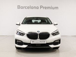 Fotos de BMW Serie 1 116d color Blanco. Año 2020. 85KW(116CV). Diésel. En concesionario Barcelona Premium -- GRAN VIA de Barcelona
