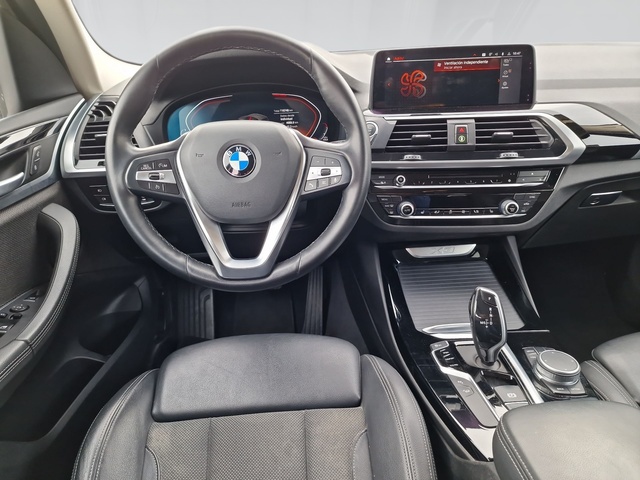 BMW X3 xDrive20d color Gris Plata. Año 2020. 140KW(190CV). Diésel. En concesionario Automotor Premium Marbella - Málaga de Málaga