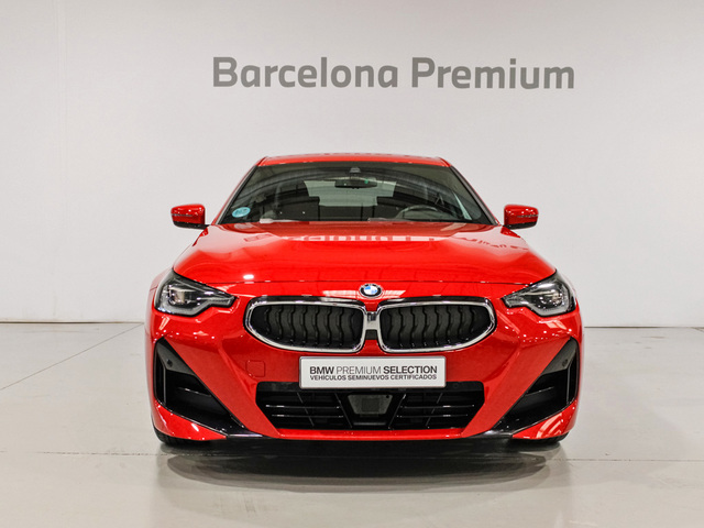 BMW Serie 2 220i Coupe color Rojo. Año 2022. 135KW(184CV). Gasolina. En concesionario Barcelona Premium -- GRAN VIA de Barcelona