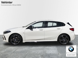 Fotos de BMW Serie 1 118d color Blanco. Año 2023. 110KW(150CV). Diésel. En concesionario Momentum S.A. de Madrid