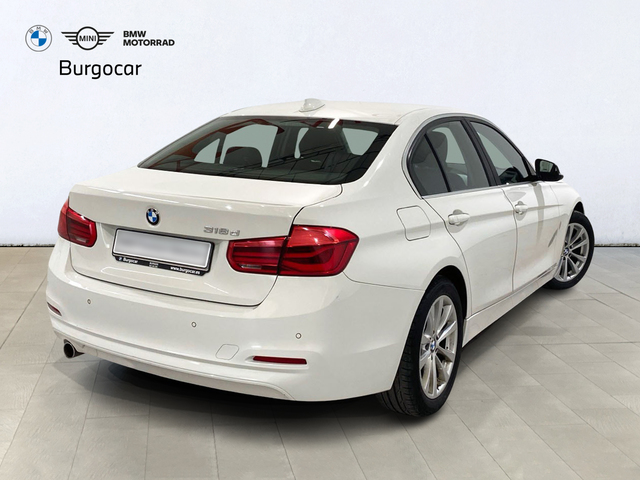 BMW Serie 3 318d color Blanco. Año 2016. 110KW(150CV). Diésel. En concesionario Burgocar (Bmw y Mini) de Burgos