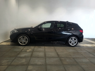 Fotos de BMW Serie 1 118d color Negro. Año 2023. 110KW(150CV). Diésel. En concesionario Proa Premium Palma de Baleares