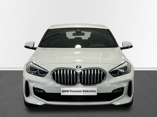 BMW Serie 1 118i color Blanco. Año 2024. 103KW(140CV). Gasolina. En concesionario Engasa S.A. de Valencia