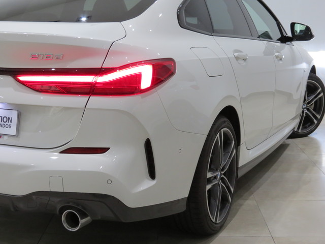 BMW Serie 2 218d Gran Coupe color Blanco. Año 2021. 110KW(150CV). Diésel. En concesionario FINESTRAT Automoviles Fersan, S.A. de Alicante