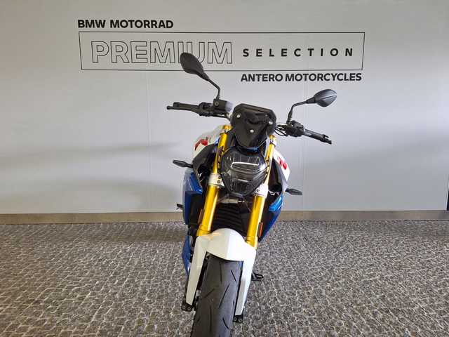 BMW Motorrad F 900 R