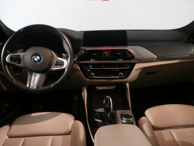 BMW X4 xDrive20d color Gris. Año 2020. 140KW(190CV). Diésel. En concesionario Lurauto Bizkaia de Vizcaya