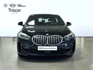 Fotos de BMW Serie 1 118d color Negro. Año 2021. 110KW(150CV). Diésel. En concesionario Triocar Gijón (Bmw y Mini) de Asturias