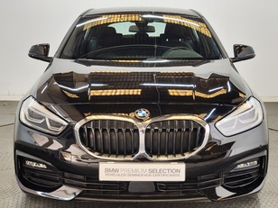 Fotos de BMW Serie 1 118i color Negro. Año 2019. 103KW(140CV). Gasolina. En concesionario Proa Premium Palma de Baleares