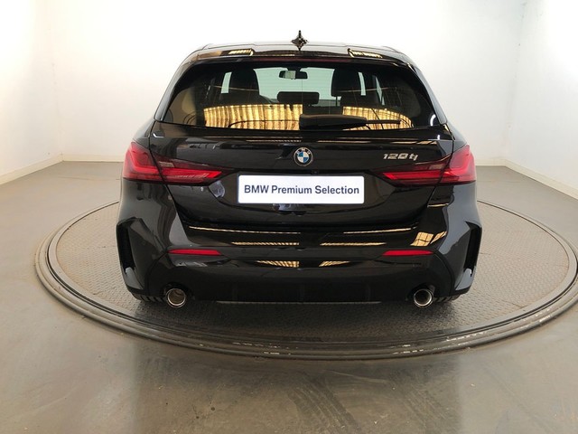 BMW Serie 1 128ti color Negro. Año 2023. 195KW(265CV). Gasolina. En concesionario Proa Premium Palma de Baleares
