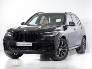 Fotos de BMW X5 xDrive40i color Negro. Año 2023. 250KW(340CV). Gasolina. En concesionario Oliva Motor Girona de Girona