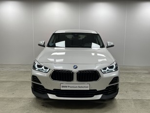 Fotos de BMW X2 sDrive18d color Blanco. Año 2021. 110KW(150CV). Diésel. En concesionario Maberauto de Castellón