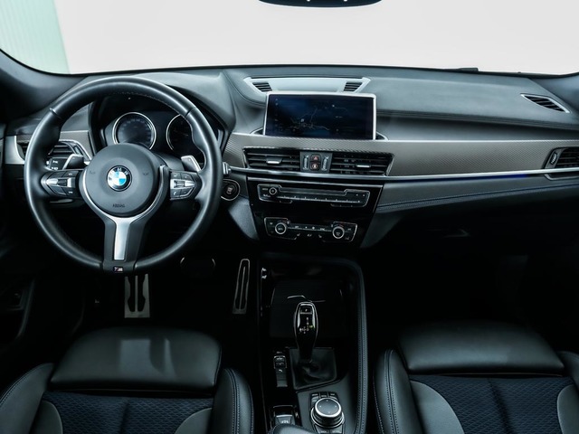 BMW X2 sDrive18d color Negro. Año 2023. 110KW(150CV). Diésel. En concesionario Oliva Motor Tarragona de Tarragona
