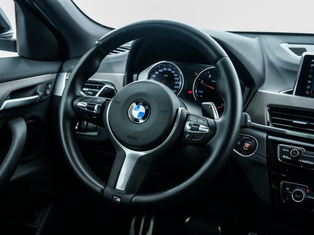 BMW X2 sDrive18d color Gris. Año 2023. 110KW(150CV). Diésel. En concesionario Oliva Motor Tarragona de Tarragona