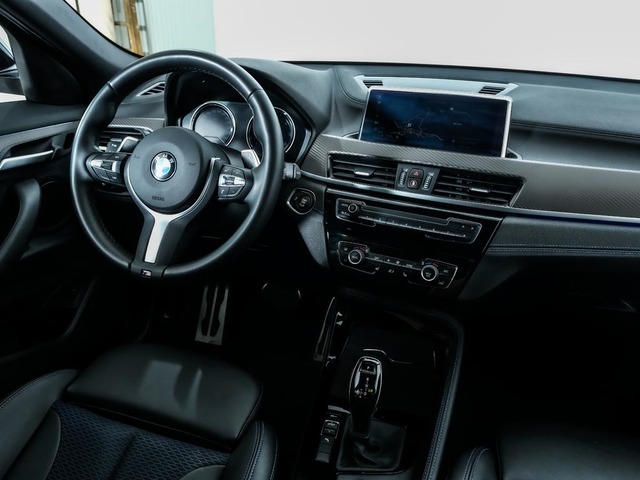 BMW X2 sDrive18d color Negro. Año 2023. 110KW(150CV). Diésel. En concesionario Oliva Motor Tarragona de Tarragona
