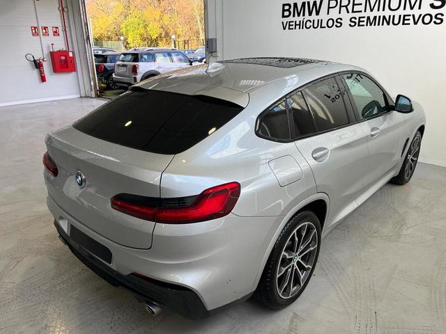 BMW X4 xDrive20d color Gris Plata. Año 2021. 140KW(190CV). Diésel. En concesionario Lurauto - Gipuzkoa de Guipuzcoa