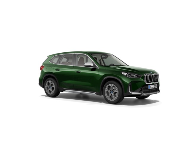 BMW X1 xDrive25e color Verde. Año 2024. 180KW(245CV). Híbrido Electro/Gasolina. En concesionario Movilnorte El Plantio de Madrid