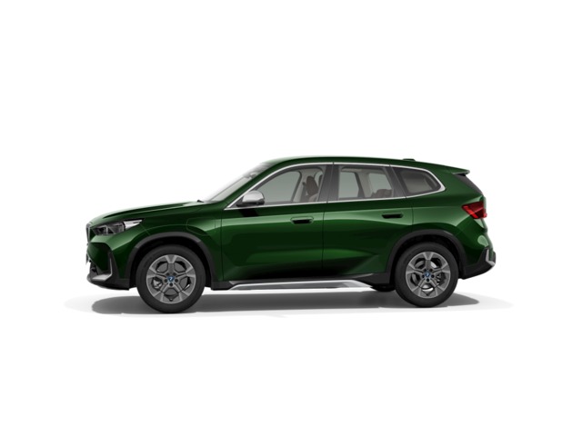 BMW X1 xDrive25e color Verde. Año 2024. 180KW(245CV). Híbrido Electro/Gasolina. En concesionario Movilnorte El Plantio de Madrid