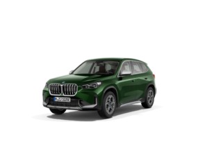 Fotos de BMW X1 xDrive25e color Verde. Año 2024. 180KW(245CV). Híbrido Electro/Gasolina. En concesionario Movilnorte El Plantio de Madrid