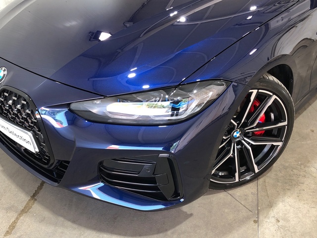 BMW Serie 4 M440i Cabrio color Azul. Año 2024. 275KW(374CV). Gasolina. En concesionario Movilnorte El Plantio de Madrid