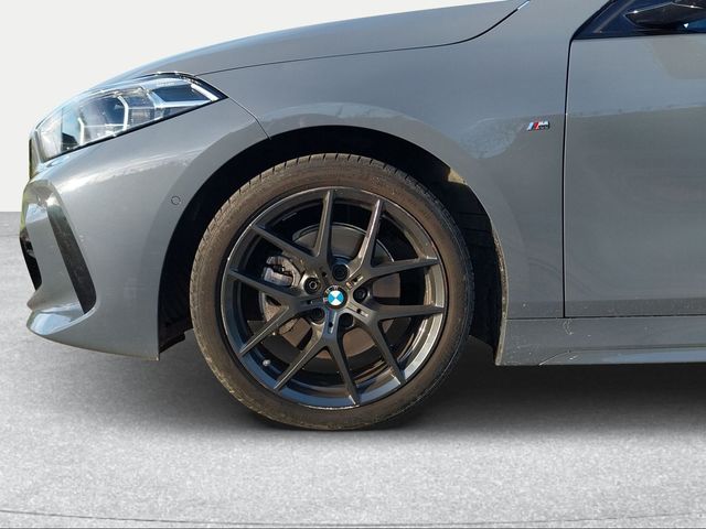 BMW Serie 1 118i color Gris. Año 2021. 103KW(140CV). Gasolina. En concesionario San Rafael Motor, S.L. de Córdoba