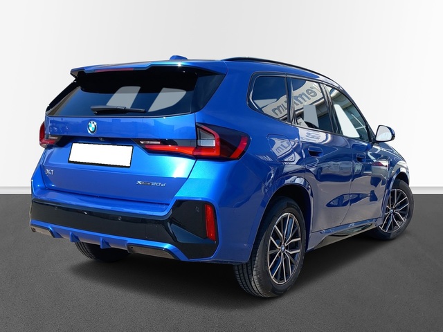BMW X1 xDrive20d color Azul. Año 2024. 120KW(163CV). Diésel. En concesionario CARTAGENA PREMIUM S.L. de Murcia