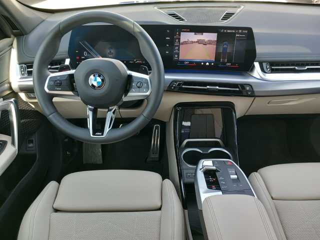 BMW X1 xDrive20d color Azul. Año 2024. 120KW(163CV). Diésel. En concesionario CARTAGENA PREMIUM S.L. de Murcia