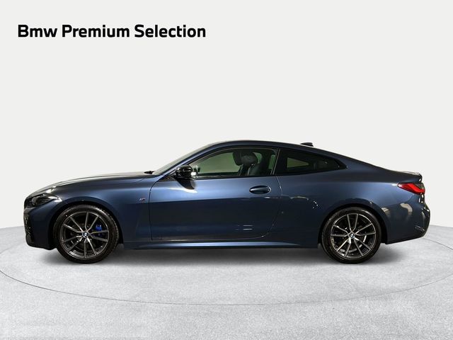 BMW Serie 4 420d Coupe color Azul. Año 2022. 140KW(190CV). Diésel. En concesionario San Pablo Motor | Ctra. Amarilla SE-30 de Sevilla