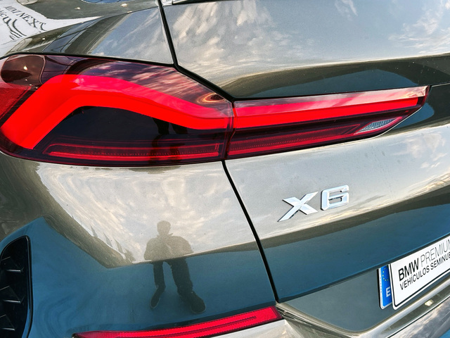 BMW X6 xDrive40i color Marrón. Año 2020. 250KW(340CV). Gasolina. En concesionario Grünblau Motor (Bmw y Mini) de Cantabria