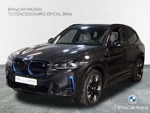 Fotos de BMW iX3 M Sport color Gris. Año 2024. 210KW(286CV). Eléctrico. En concesionario BYmyCAR Madrid - Alcalá de Madrid