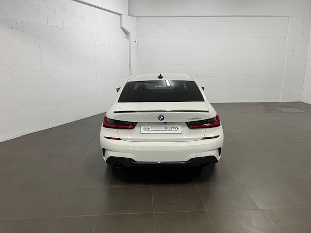 BMW Serie 3 320d color Blanco. Año 2022. 140KW(190CV). Diésel. En concesionario Amiocar S.A. de Coruña