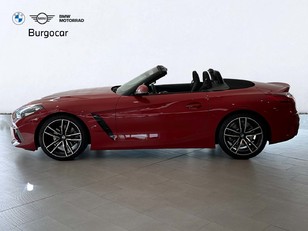 Fotos de BMW Z4 sDrive20i Cabrio color Rojo. Año 2022. 145KW(197CV). Gasolina. En concesionario Burgocar (Bmw y Mini) de Burgos