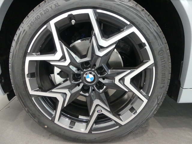 BMW X2 sDrive18d color Gris. Año 2024. 110KW(150CV). Diésel. En concesionario Enekuri Motor de Vizcaya