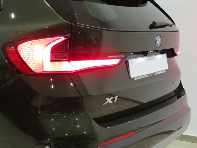 BMW X1 xDrive25e color Verde. Año 2023. 180KW(245CV). Híbrido Electro/Gasolina. En concesionario ALZIRA Automoviles Fersan, S.A. de Valencia