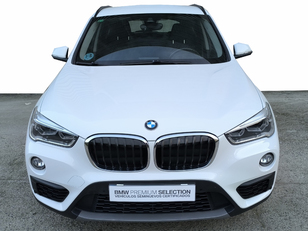 Fotos de BMW X1 sDrive18d color Blanco. Año 2019. 110KW(150CV). Diésel. En concesionario Automóviles Oviedo S.A. de Asturias