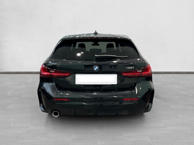 BMW Serie 1 118i color Negro. Año 2024. 103KW(140CV). Gasolina. En concesionario Enekuri Motor de Vizcaya