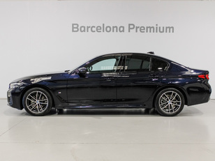 Fotos de BMW Serie 5 520d color Negro. Año 2023. 140KW(190CV). Diésel. En concesionario Barcelona Premium -- GRAN VIA de Barcelona