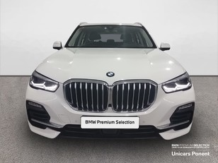 Fotos de BMW X5 xDrive30d color Blanco. Año 2018. 195KW(265CV). Diésel. En concesionario Unicars de Lleida