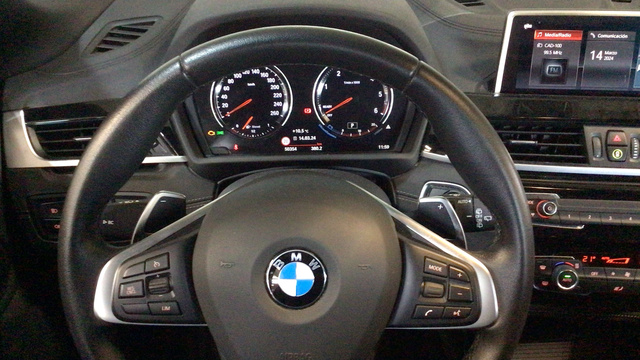 BMW X2 sDrive18d color Negro. Año 2021. 110KW(150CV). Diésel. En concesionario BYmyCAR Madrid - Alcalá de Madrid