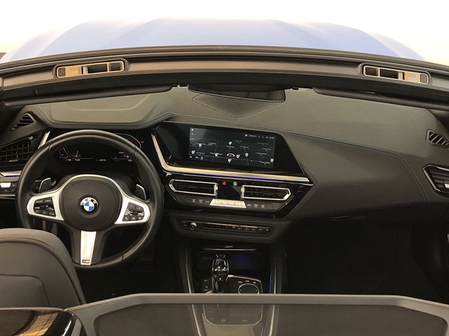 BMW Z4 sDrive20i Cabrio color Azul. Año 2019. 145KW(197CV). Gasolina. En concesionario Proa Premium Ibiza de Baleares