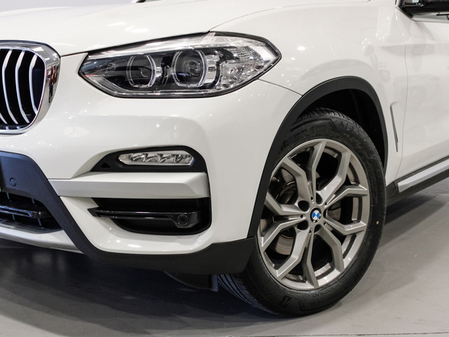 BMW X3 xDrive20d color Blanco. Año 2019. 140KW(190CV). Diésel. En concesionario Barcelona Premium -- GRAN VIA de Barcelona