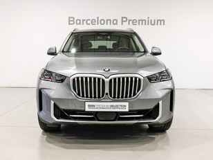 Fotos de BMW X5 xDrive30d color Gris. Año 2023. 219KW(298CV). Diésel. En concesionario Barcelona Premium -- GRAN VIA de Barcelona